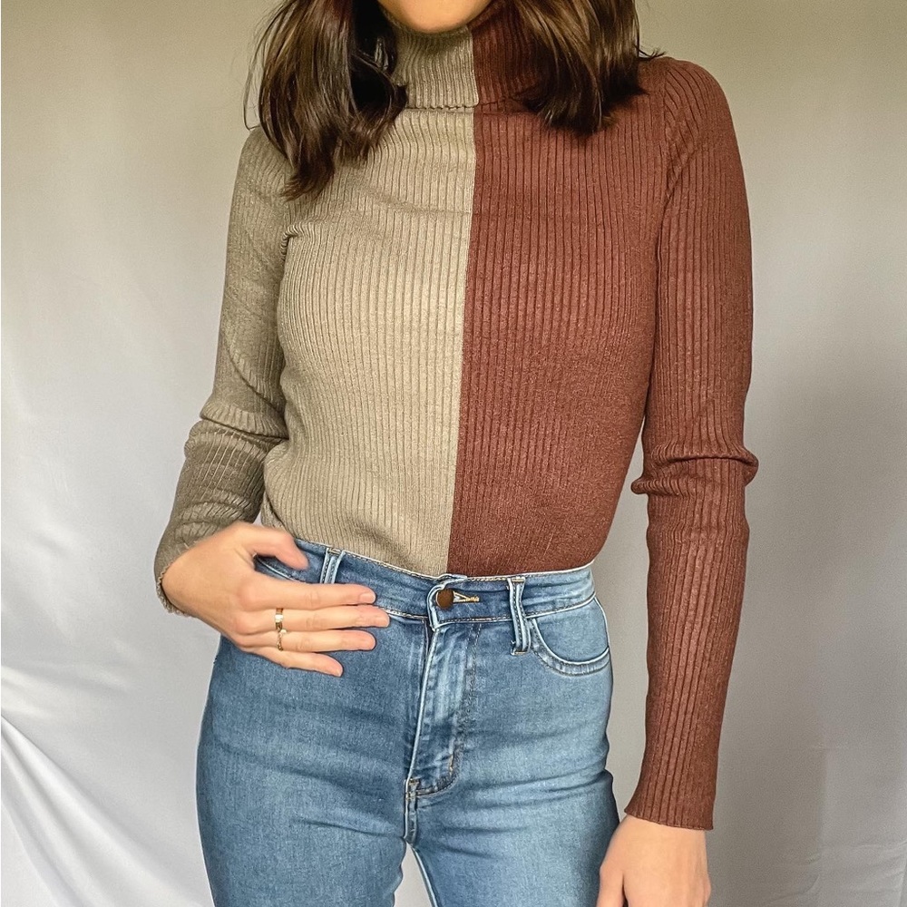 Color-Blocked Turtleneck Top